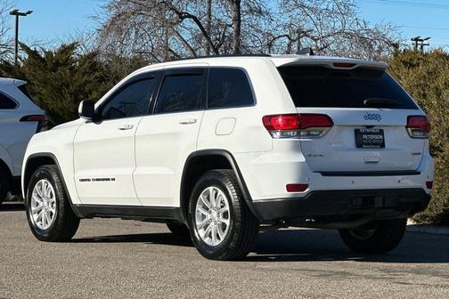 2022 Jeep Grand Cherokee Laredo