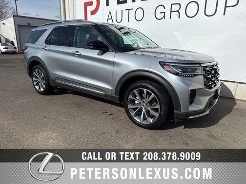 2025 Ford Explorer Platinum