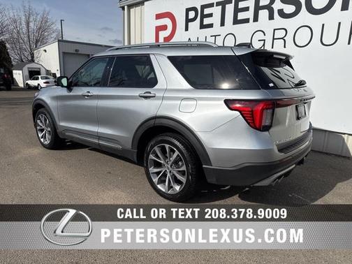 2025 Ford Explorer Platinum