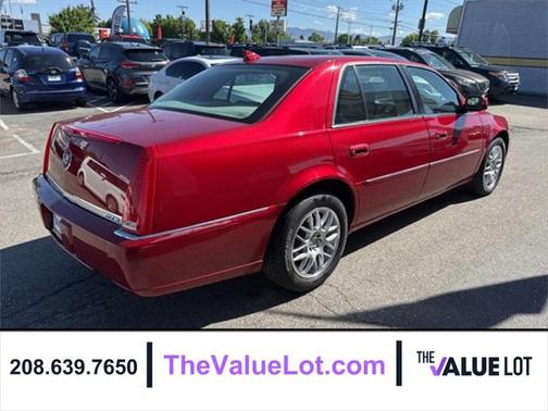 2010 Cadillac DTS Luxury Collection