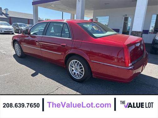 2010 Cadillac DTS Luxury Collection
