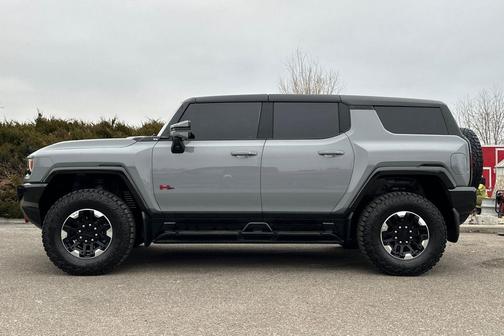 2024 GMC HUMMER EV SUV 2X
