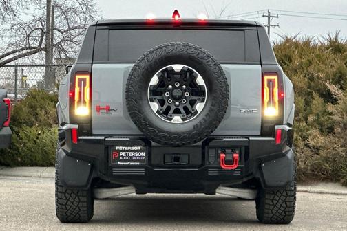 2024 GMC HUMMER EV SUV 2X