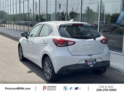 2020 Toyota Yaris Sedan LE