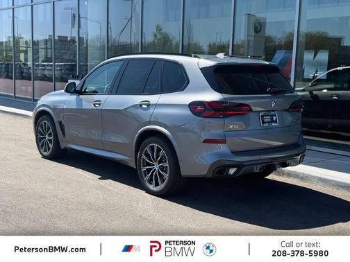Skyscraper Grey Metallic 2026 BMW X5 xDrive40i