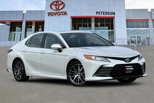 2024 Toyota Camry Hybrid XLE