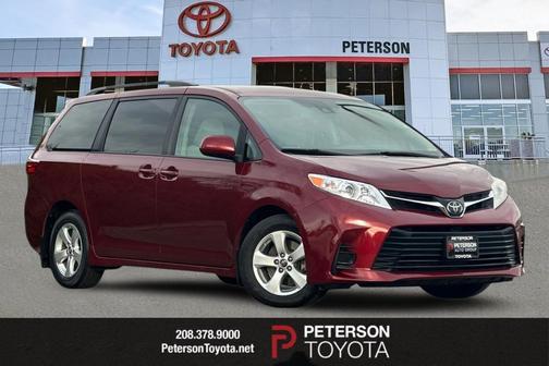 2018 Toyota Sienna LE