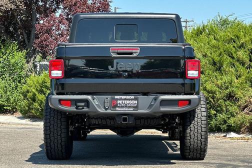 2024 Jeep Gladiator Sport S