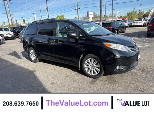 Midnight Black Metallic 2017 Toyota Sienna XLE