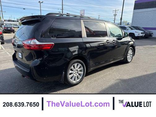 Midnight Black Metallic 2017 Toyota Sienna XLE