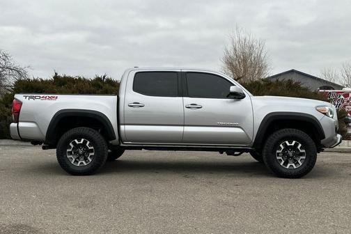 2018 Toyota Tacoma V6