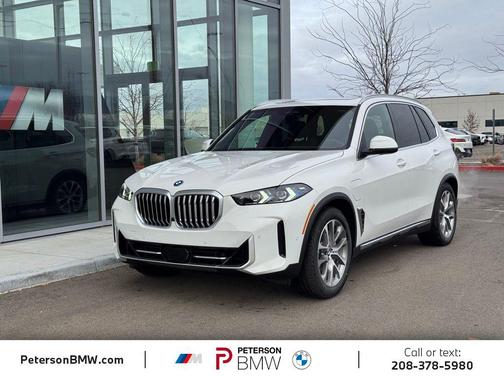 Alpine White 2026 BMW X5 PHEV xDrive50e