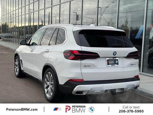 Alpine White 2026 BMW X5 PHEV xDrive50e