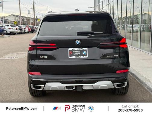 Black Sapphire Metallic 2026 BMW X5 xDrive40i