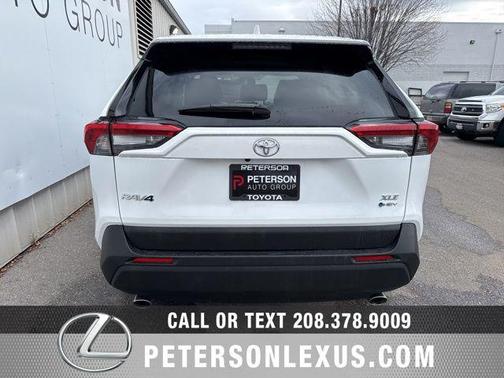 2025 Toyota RAV4 Hybrid XLE