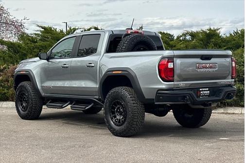 2024 GMC Canyon AT4X