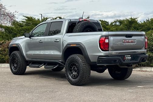 2024 GMC Canyon AT4X