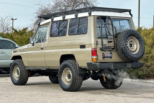 1993 Toyota Land Cruiser Base
