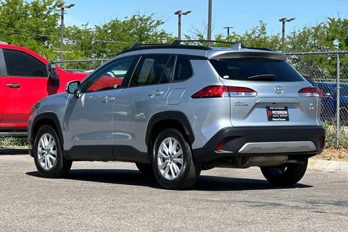 Sonic Silver 2023 Toyota Corolla Cross LE