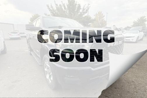 Diamond Black Crystal Pearlcoat 2025 RAM 1500 Big Horn/Lone Star