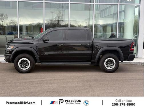 Diamond Black Crystal Pearlcoat 2021 RAM 1500 TRX