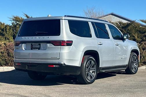 2022 Jeep Wagoneer Series III