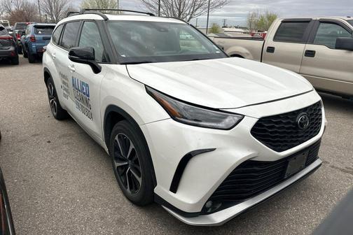 Blizzard Pearl 2021 Toyota Highlander XSE