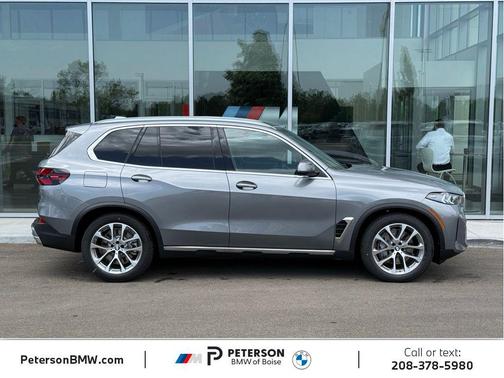 Skyscraper Grey Metallic 2026 BMW X5 PHEV xDrive50e