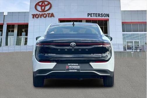 2026 Toyota Crown Platinum