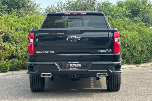 Black 2024 Chevrolet Silverado 1500 High Country