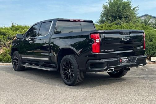 Black 2024 Chevrolet Silverado 1500 High Country