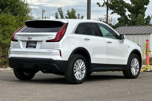2024 Cadillac XT4 Luxury