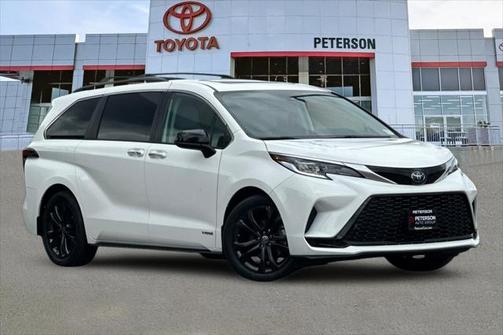 2021 Toyota Sienna XSE 7 Passenger