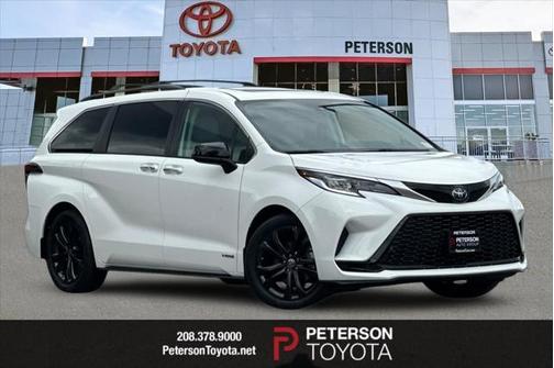 2021 Toyota Sienna XSE 7 Passenger