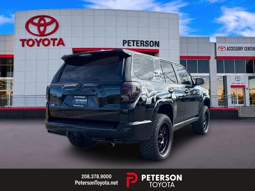Midnight Black Metallic 2022 Toyota 4Runner TRD Sport