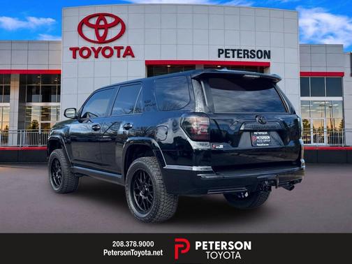 Midnight Black Metallic 2022 Toyota 4Runner TRD Sport