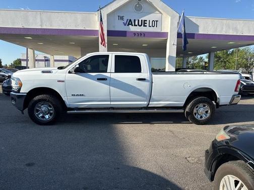 2022 RAM 2500 Tradesman Crew Cab 4x4 8' Box