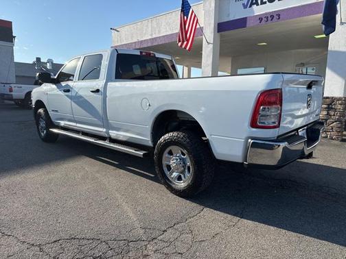 2022 RAM 2500 Tradesman Crew Cab 4x4 8' Box