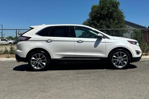 White Platinum Clearcoat Metallic 2015 Ford Edge Titanium