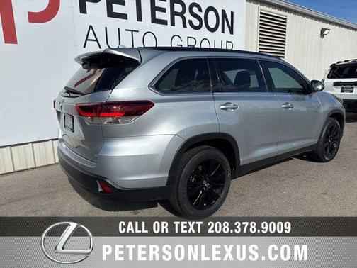 2019 Toyota Highlander SE