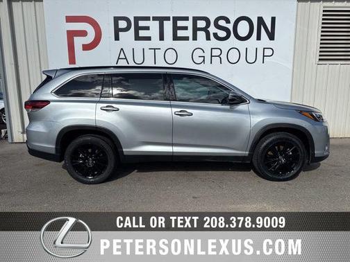 2019 Toyota Highlander SE