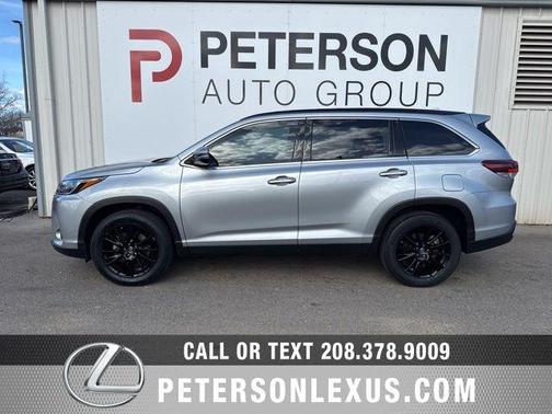 2019 Toyota Highlander SE