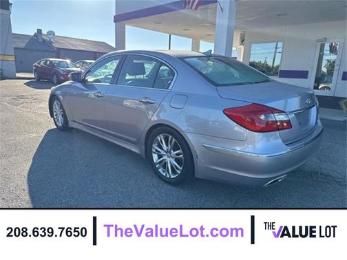2012 Hyundai Genesis 3.8