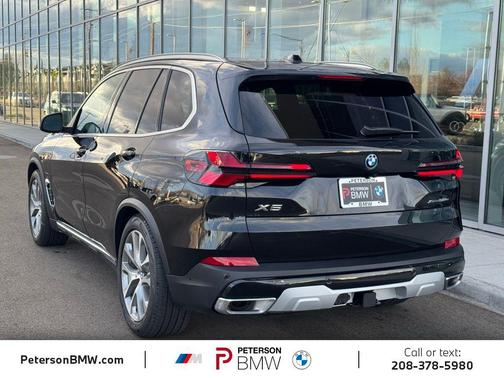 Black Sapphire Metallic 2026 BMW X5 PHEV xDrive50e