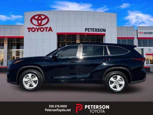 Midnight Black Metallic 2023 Toyota Highlander L