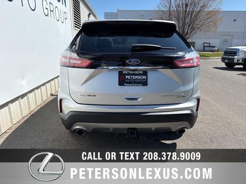 Ingot Silver Metallic 2019 Ford Edge Titanium