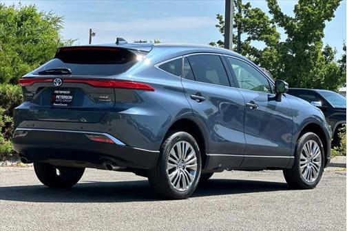 2022 Toyota Venza XLE