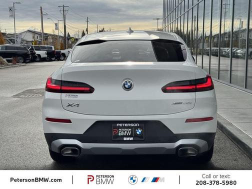 2023 BMW X4 xDrive30i