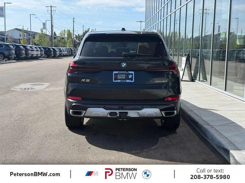 Black Sapphire Metallic 2026 BMW X5 xDrive40i
