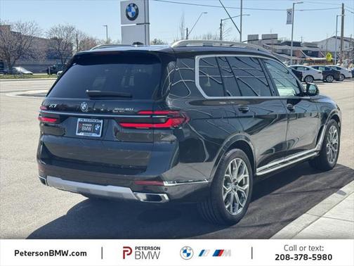 2024 BMW X7 xDrive40i